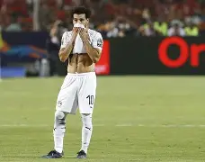 爱游戏体育-里昂内部会议纪要流出——赛后更衣室发声，国王杯使命明确，更衣室氛围转暖