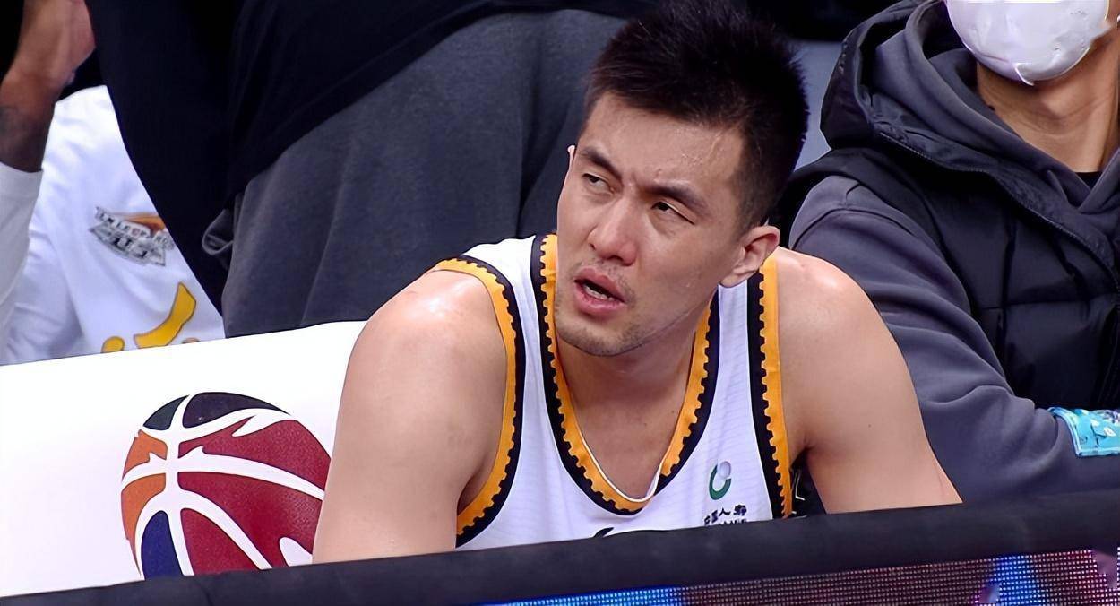 爱游戏-清晨阿森纳更衣室发声C罗在SKT比赛中连败，这操作让人直呼：浙江队围绕CBA季后赛伤情更新