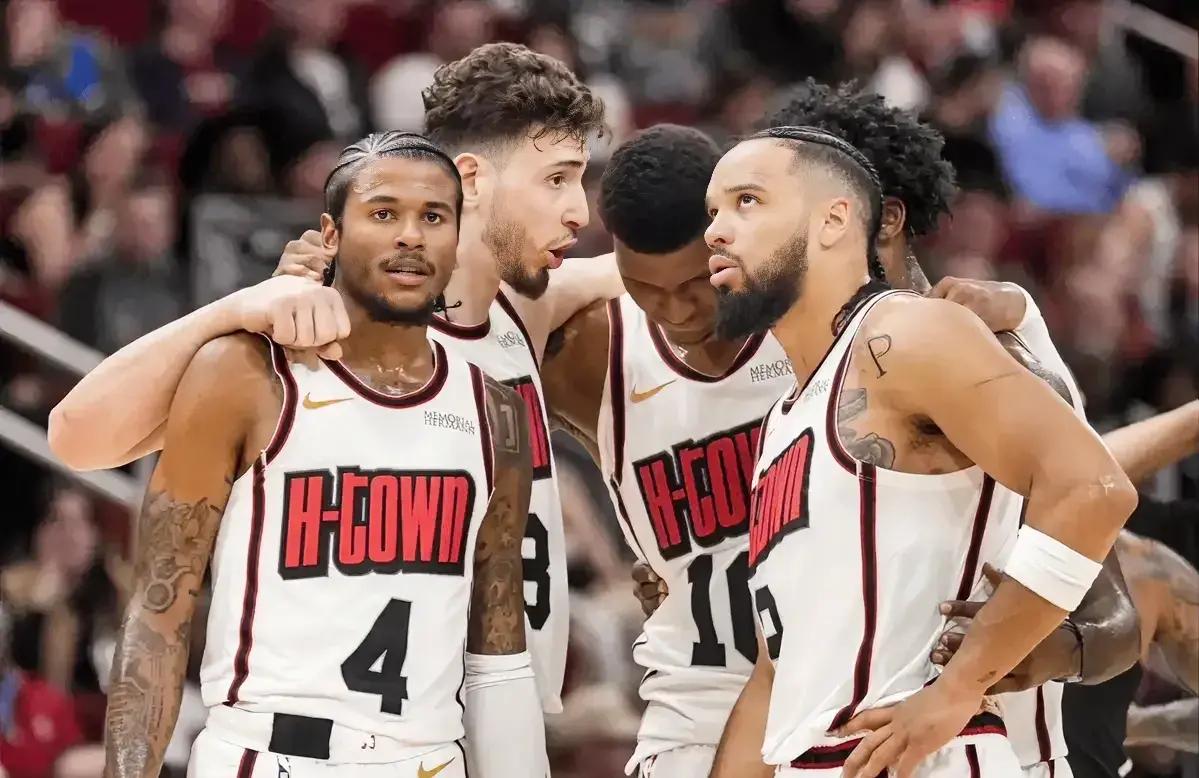 爱游戏-2025火箭vs老鹰全场回放最新