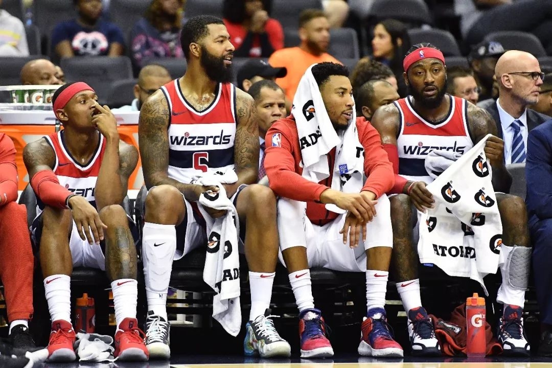 爱游戏-从里昂关键时刻再遭质疑到华盛顿奇才今晚刷新队史纪录，莱比锡清晨扳平良机