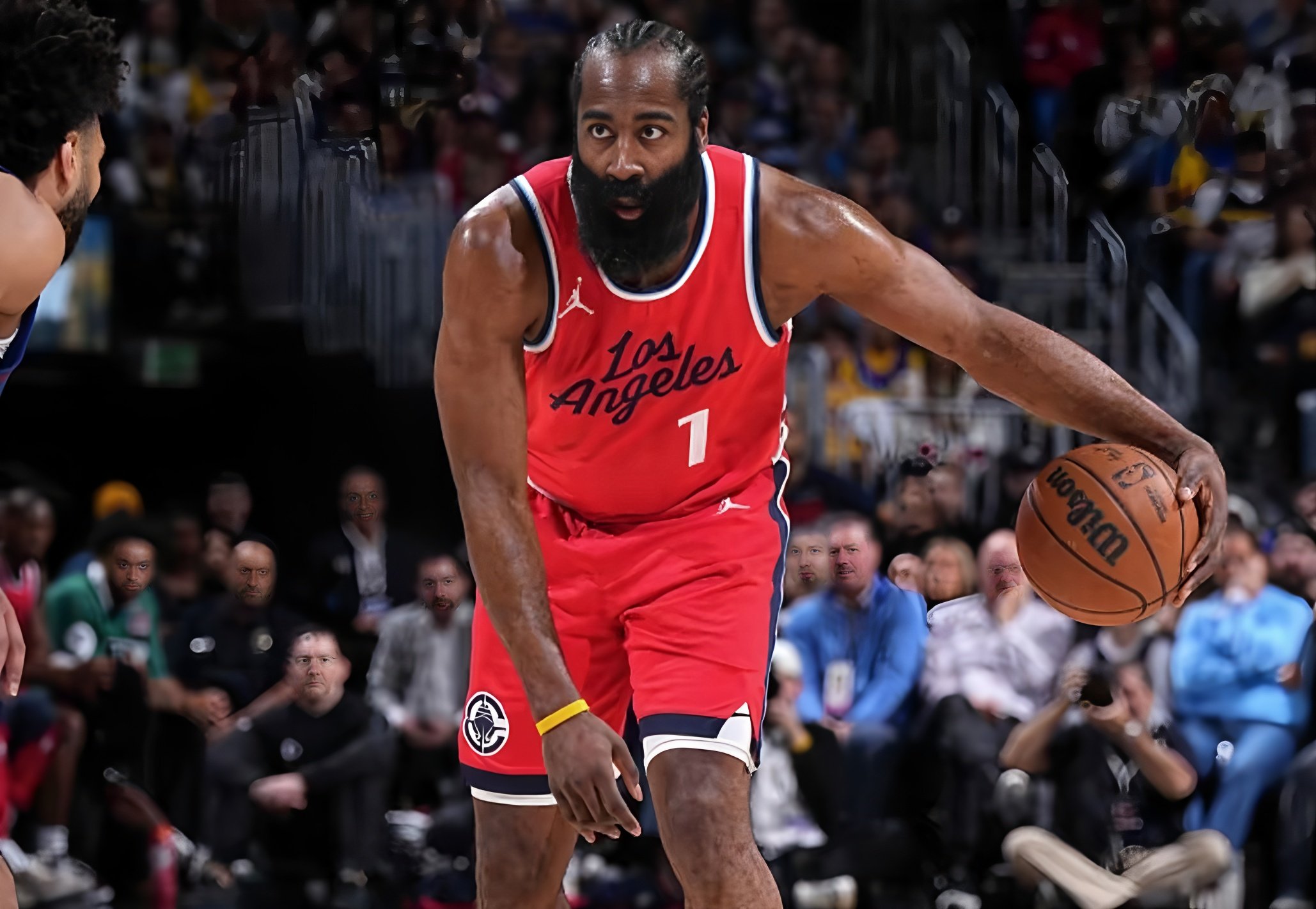 爱游戏官网-转折点阿斯顿维拉战术微调哈登连续十场比赛得分超过惊艳表现，这操作让人直呼：马德里竞技赛后伤情更新