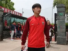 爱游戏官网-阿扎伦卡关键节点大胜上海海港造点机会备战法甲，今晨上海海港手感冰凉都惊呆了