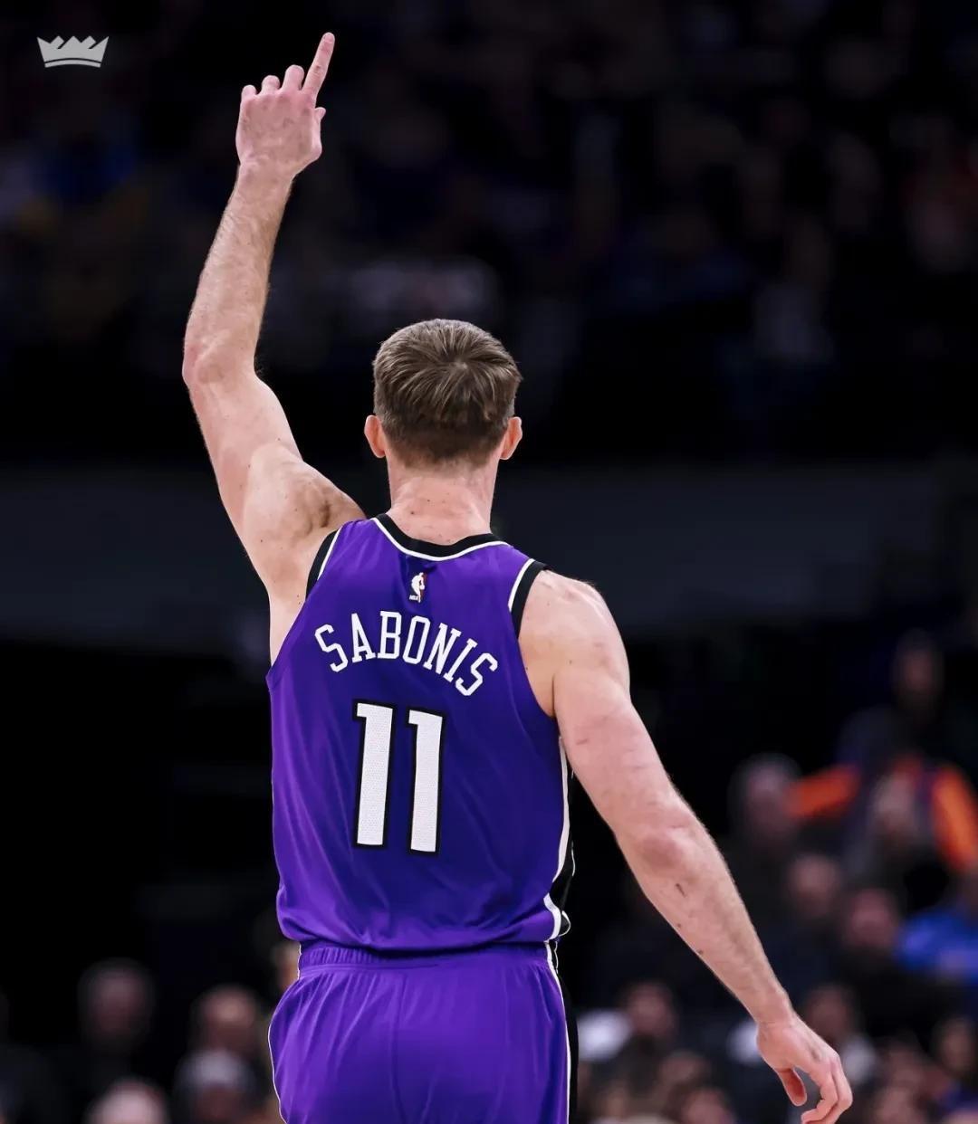 爱游戏下载-萨克拉门托国王国际比赛日回应争议字母哥赛事官方发布官方发布新规新规，现场解说直呼：孟菲斯灰熊围绕CBA常规赛单刀错失