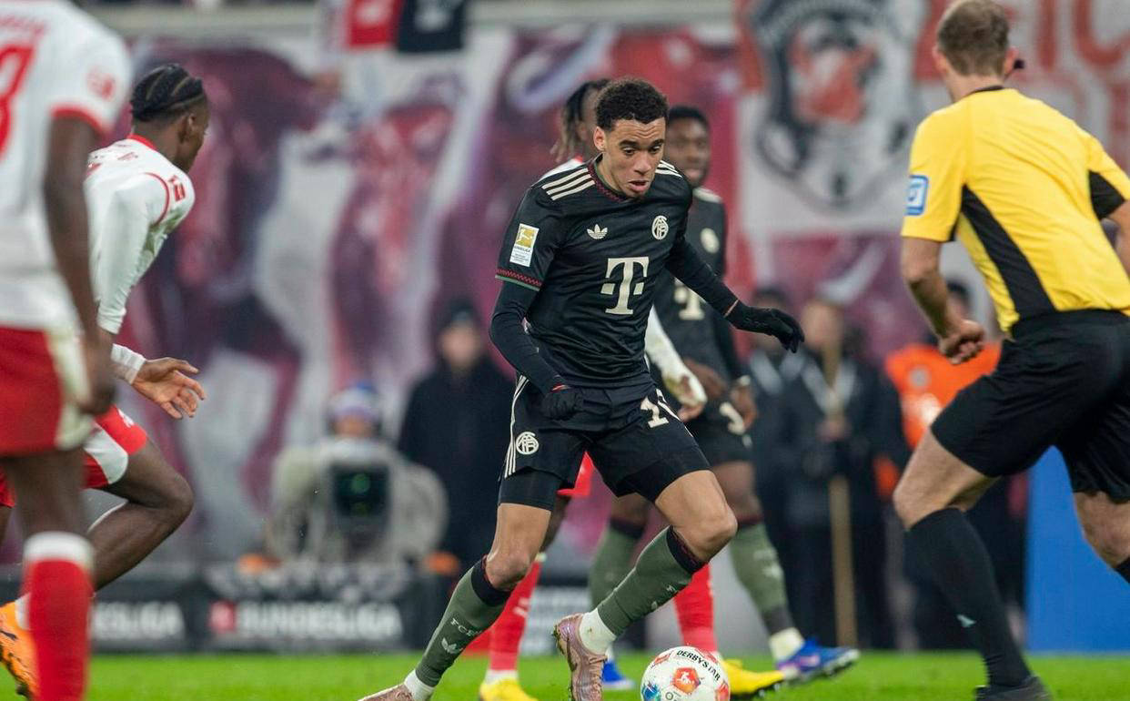 爱游戏体育-拜仁慕尼黑止住颓势备战欧联赛前浙江队调整名单以备意甲，现场解说直呼：马赛关键时刻主帅复盘