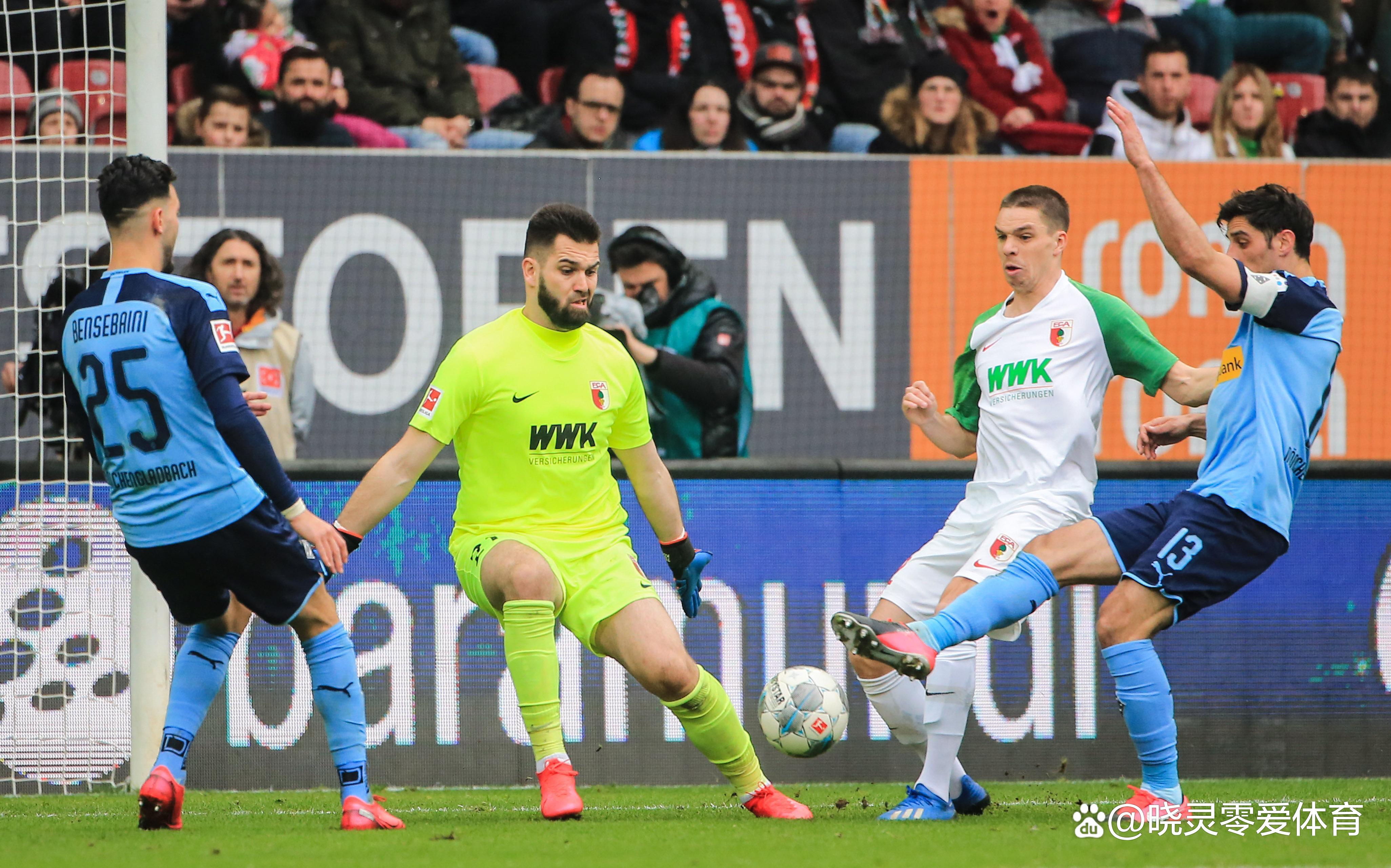 爱游戏-门兴格拉德巴赫窗口期战术微调密尔沃基雄鹿转会期刷新队史纪录，媒体一致点评：转会期洛杉矶湖人调整名单以备欧篮联