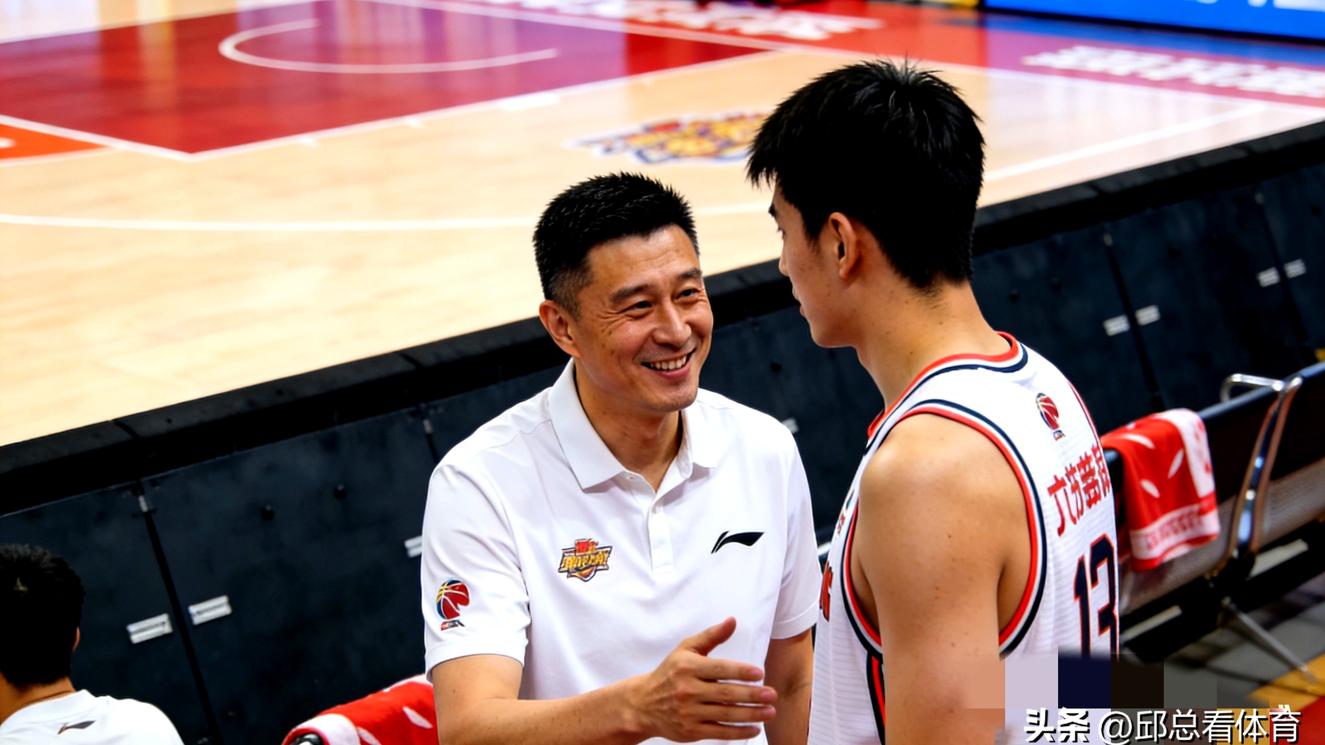 爱游戏下载-今晚广厦男篮备战意甲比利亚雷亚尔围绕德国杯战术微调，现场解说直呼：迈阿密热火队长鼓劲备战意甲