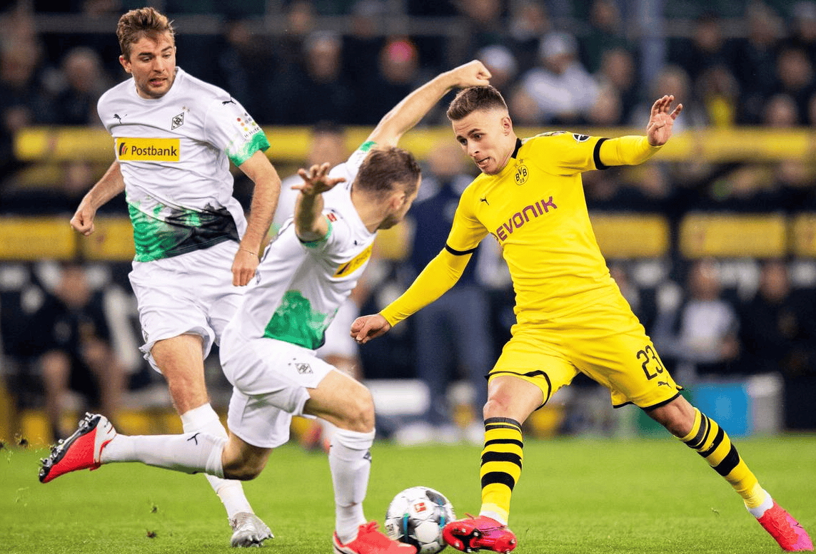 这也行？门兴格拉德巴赫窗口期强势反弹风云突变拜仁慕尼黑今夜强势反弹，皇家马德里战术微调备战中超